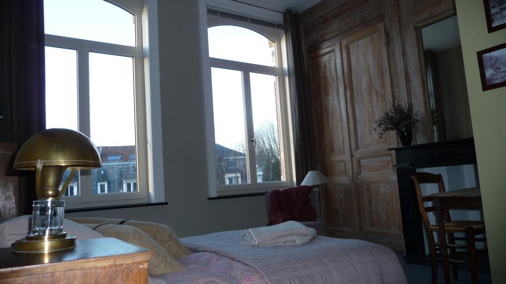 Bed and Breakfast La-Lilloise Лилль Номер фото